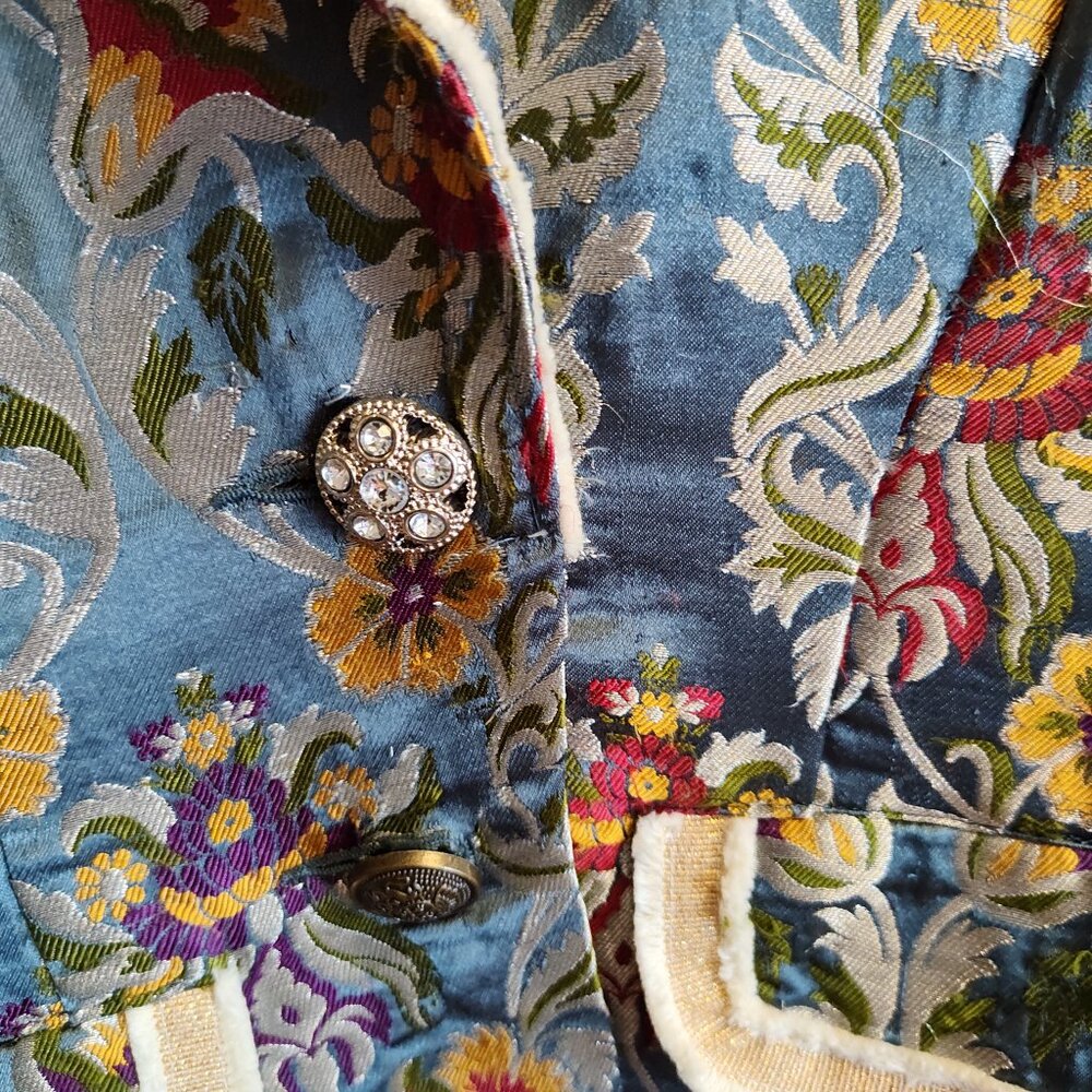 ARATTA FLORAL LAME BLAZER JACKET - Picture 2 of 5